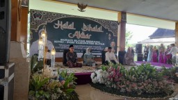 Bupati Blitar Rini Syarifah Halal Bihalal Bersama IGTKI- PGRI