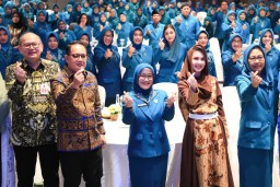 Peringatan HKG PKK ke 52, Pj Gubernur Adhy : Laksanakan Program 10 Program Pokok PKK