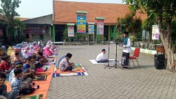 SDN Trosobo 2 Gelar Pondok Ramadhan, Ajari Siswa Untuk Peduli dan Berbagi