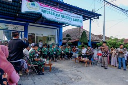 Pelepasan Jamaah Calon Haji Asal Bawean, Begini Pesan Sekda Achmad Washil