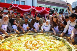 Sukses Gelar Festival Rujak Uleg 2024, Wali Kota Eri : Simbol Kebersamaan