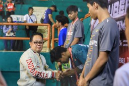 Tutup Kejuaraan Bulu Tangkis Piala Gubernur Jatim 2024, Pj. Gubernur Adhy Optimis Lahirkan Bibit Unggul Berkualitas