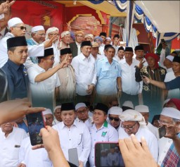 H.Slamet Junaidi Daftar Bacabup Sampang ke Partai Gerindra dan PKB