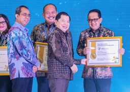 Hadiri Peluncuran Data Regsosek Bappenas, Pj. Gubernur Jatim :  Optimalisasi Wujudkan Indonesia Emas 2045