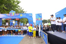 Semarakkan PLN Mobile Color Run 2024, Pj. Gubernur Adhy Fun Run Bersama Ribuan Peserta