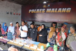 Polres Malang Bekuk Pelaku Produksi Miras Ilegal di Desa Kedung Rejo