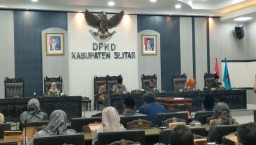 DPRD Kab Blitar Gelar Rapat Paripurna Agenda Penyampaian Ranperda RPJPD Tahun 2025-2045 Oleh Bupati