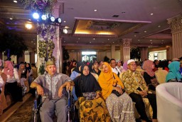 330 Pasangan Ikuti Pembekalan Isbat Nikah, Pemkot Surabaya Siapkan Pesta Kebun di Balai Kota untuk Resepsinya