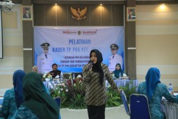 Sosialisasikan Gagah Bencana Kepada TP PKK Kec. Jatirejo, Bupati Ikfina : Setiap Keluarga Peka Resiko Bencana 