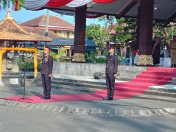 Peringati HUT Bayangkara ke 78, Polsek Singosari Gelar Upacara