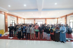 Ratusan Pelajar dan Santri Ikuti 'Ngaji' Jurnalistik PWI Sidoarjo