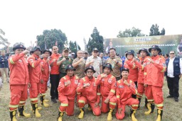 Pimpin Apel Siaga Gabungan Pengendalian Karhutla, Pj Gubernur Jatim Ajak Tingkatkan Kewaspadaan dan Kesiapsiagaan