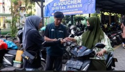 PT ISS Uji Coba Terapkan Bayar Parkir Melalui Sistem E-Voucher
