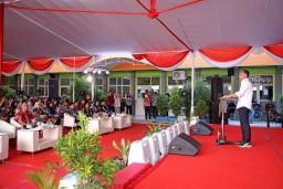 Wali Kota Eri Gelar Masa Orientasi bagi Ribuan Orang Tua, Minta Jaga Kesehatan Mental Peserta Didik