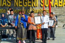 HUT ke-79 RI, OPOP Jatim dan UNESA Catat Rekor MURI