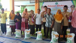 Pemkab Sidoarjo Terus Gelontorkan Bantuan Pangan Beras