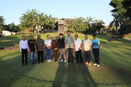 Ketua KONI Jatim Hadiri Pembekalan Oleh Kajati Jatim Pada Para Atlet Cabang Golf PON XXI Aceh - Sumut 