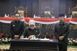 Sahkan Perda KTR, RUED, dan Pemajuan Kebudayaan Daerah, Pj Gubernur Adhy Optimis Jadi Payung Hukum Berkualitas