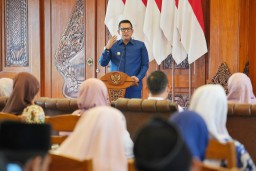 Gelar Seminar Bahaya Perilaku Seks Dini Bagi Remaja, Songsong Generasi Emas 2045