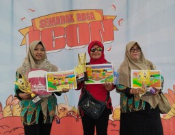 Puspa Giri Kelurahan Singosari Borong Hadiah Lomba Mewarnai