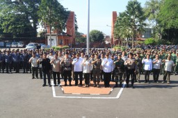 Pastikan Pilkada 2024 Aman, Bupati Ikfina Pimpin Apel Kesiapsiagaan Satpol PP dan Linmas 