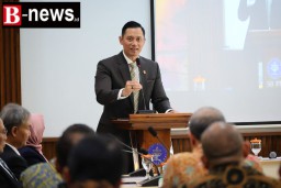 Hadiri Ujian Terbuka Program Doktoral Dirjen PPTR, Menteri AHY: Pemangku Kebijakan Harus Dekat dengan Dunia Keilmuan