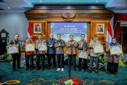 Gresik Masuk Tiga Besar Penghargaan TPID Non Pantauan IHK Terbaik di Jatim