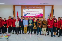 Pelantikan IKA FH Unesa dan Dialog Kebangsaan, Semangat Kolaborasi Sinergi Harmoni