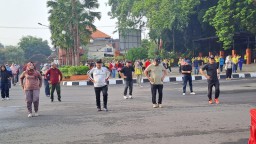 Senam Bareng Pjs Bupati Mojokerto, Badan Sehat Dapat Hadiah