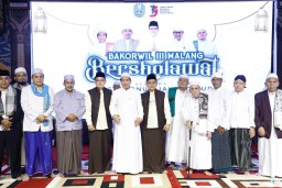 Pj. Gubernur Jatim Lantunkan Dzikir dan Sholawat Bersama Ribuan Masyarakat Malang