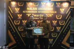 Pemkab Mojokerto Raih Penghargaan Badan Publik Menuju lnformatif 2024, Dengan Nilai 89,38