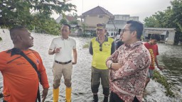 Sinergitas Semua Pihak Tangani Musibah Banjir Kota Mojokerto 