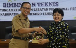 Pemkab Bojonegoro Gelar Bimtek Simulasi Penghitungan Pejabat Fungsional Perencana, Dukung Pembangunan Daerah