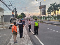 Polres Malang Masih Selidiki Kematian Pengendara Motor Diduga Terjerat Kabel di Jalan Raya Lawang