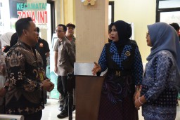 Wabup Mimik Idayana Sidak ke Sejumlah Layanan Publik: Layanan Masyarakat Jangan Dipersulit