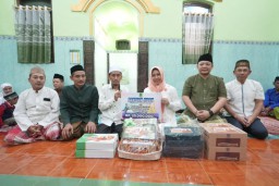 Ning Ita Berikan Dana Hibah Puluhan Masjid dan Musholla, Harapkan Masjid Lebih Makmur