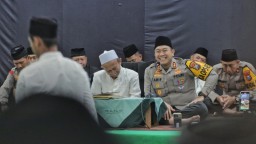 Indahnya Ramadhan, Kapolres Blitar Buka Puasa Bersama Para Santri Al Falah