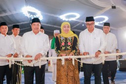 Gubernur Khofifah Resmikan Masjid Ba'i Al Karim Perak, Jombang, Harapkan Jadi Pembangunan Karakter Masyarakat Sekitar