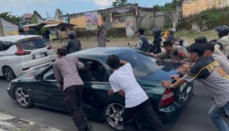 Polres Blitar Patroli Urai Kemacetan  Arus Lalu Lintas Selama Mudik dan Arus Balik Lebaran 2025