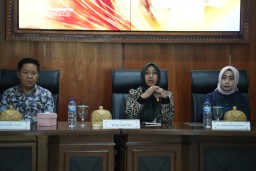 FGD Kebijakan Tarif Impor USA di Kota Mojokerto: Ning Ita Optimis Hadapi Tantangan Ekonomi Global
