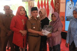 Perkuat Peran Perempuan, Pemkab Mojokerto Gelar Pelatihan Ekonomi Keluarga