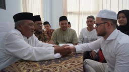 Perjalanan Spiritual Tom Bregman Memeluk Agama Islam