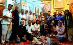 Wartawan Ex-Surabaya Post Silaturahmi Lewat Puisi