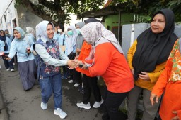 Ning Ita Imbau Warga Tingkatkan Kepedulian, Rutin Kerja Bakti dan Lakukan 3M