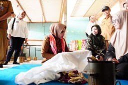 Wabup Sidoarjo Dorong Peningkatan UMKM Unggulan Desa Suwaluh