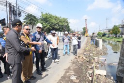 Proyek Betonisasi Dimulai, Tahun Ini Pemkab Sidoarjo Bangun 11 Ruas Jalan Beton 