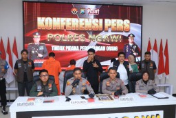 Amankan 4 Tersangka, Polres Ngawi Ungkap Kasus TPPO dengan Modus Adopsi Anak