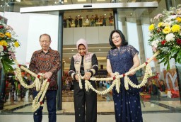 Resmikan Sunrise Mall 2, Ning Ita Harapkan Mojokerto Jadi Kota Wisata Belanja dan Meningkatkan Ekonomi Warga