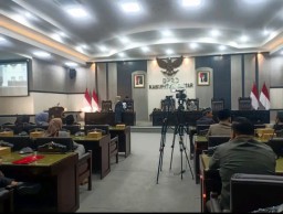 Fraksi DPRD Blitar Apresiasi WTP, Ingatkan Pemerintah Soal Pembangunan dan Kemiskinan