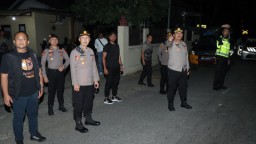 Polres Nganjuk Gelar Patroli SREG dan Penyekatan di Perbatasan Suroan Berjalan Kondusif